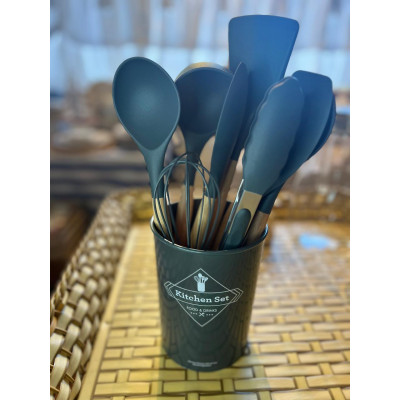 KIT UTENSILIOS DE SILICONE P/COZ C CABO MADEIRA CINZA KIT UTENSILIOS DE SILICONE P/COZ C CABO MADEIRA CINZA