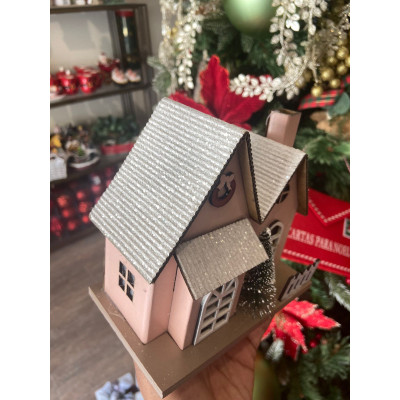CASINHA DECOR C/ LED 13X8,5X14,5cm (ROSA CLARO) CASINHA DECOR C/ LED 13X8,5X14,5cm (ROSA CLARO)
