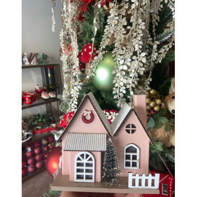 CASINHA DECOR C/ LED 13X8,5X14,5cm (ROSA CLARO) CASINHA DECOR C/ LED 13X8,5X14,5cm (ROSA CLARO)