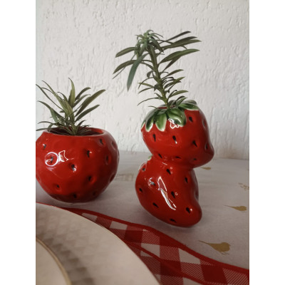 PORTA VEL CER STRAWBERRY D1 8,5X7X11,8CM