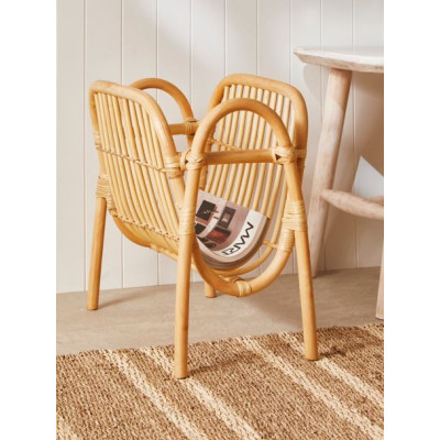 REVISTEIRO EM RATTAN