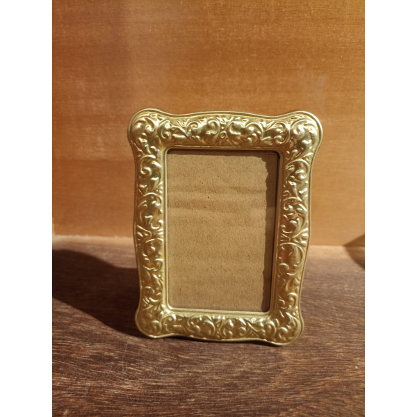 PORTA-RETRATO METAL DOURADO 5x7cm