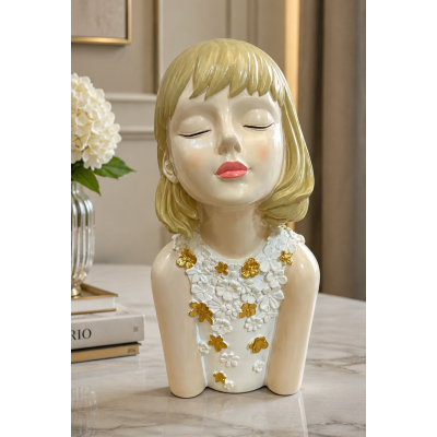 Escultura Decorativa em Poliresina Menina com Borboletas e Flores