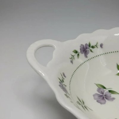 Travessa Redonda em Porcelana Floral Lavanda com Alça