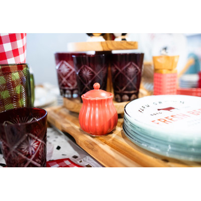 AÇUCAREIRO DE PORCELANA PÉTALA VERMELHO
